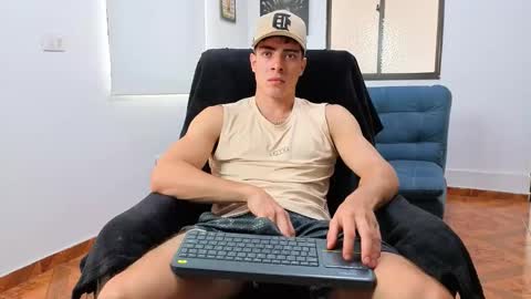 ethangreey1 online show from 01-11-26, 04:23
