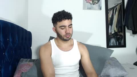 Snapshot of ethanhairy chatting on 02-07-25, 08:53 Ethan online show from 02-07-25, 08:53