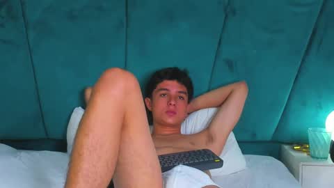 ethanlowell online show from 02-03-25, 09:08