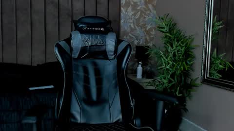 ethanlowell online show from 10-08-25, 06:55