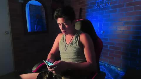 ethann2_ online show from 04-05-26, 06:54