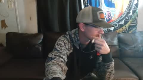 Ethan Steele online show from 01-03-25, 01:27