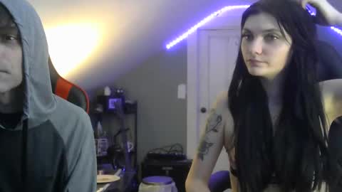 Snapshot of ethanvsvioletxxx chatting on 01-06-26, 02:43 ethanvsvioletxxx online show from 01-06-26, 02:43