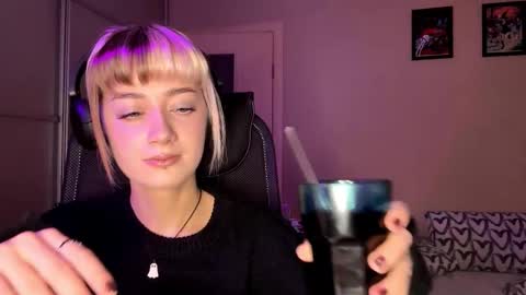 Emily online show from 11-13-25, 05:17