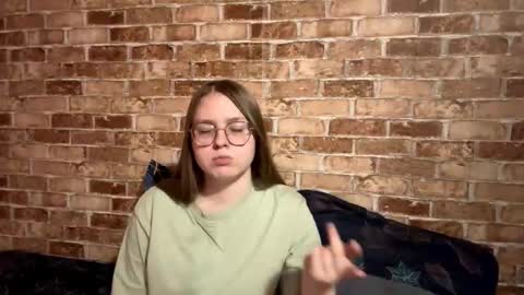 Snapshot of ethelynvainio chatting on 10-02-25, 05:09 Lily online show from 10-02-25, 05:09