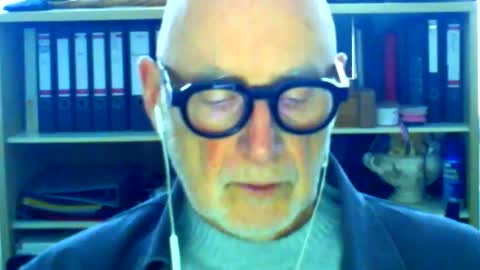 Snapshot of etonne chatting on 12-18-25, 11:49 etonne online show from 12-18-25, 11:49