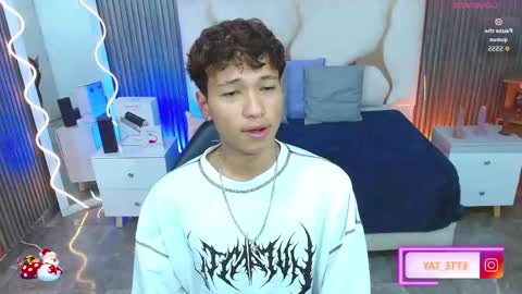 ette online show from 12-01-25, 03:22