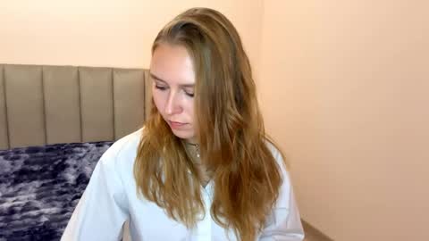 Alice online show from 05-05-26, 02:25