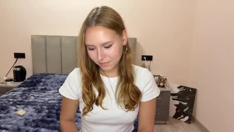 Alice online show from 05-13-26, 02:25
