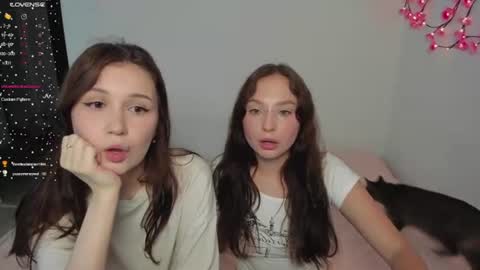 Veronica Tiia Lilith left to right online show from 07-27-26, 07:21