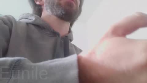 Snapshot of eunile chatting on 09-24-25, 12:41 eunile online show from 09-24-25, 12:41