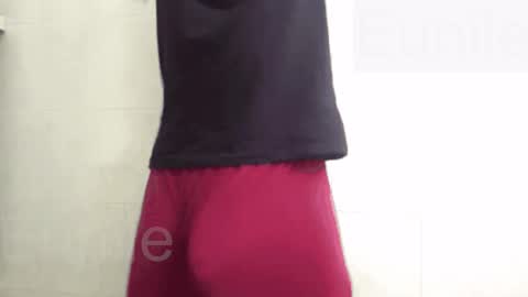 Snapshot of eunile chatting on 12-17-25, 07:31 eunile online show from 12-17-25, 07:31