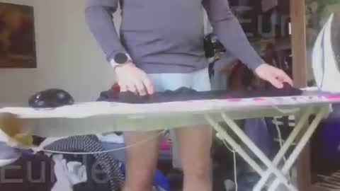 eunile online show from 02-26-26, 03:55