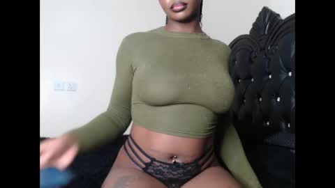 Snapshot of euphoric_cosmos chatting on 12-26-24, 07:45 euphoria online show from 12-26-24, 07:45