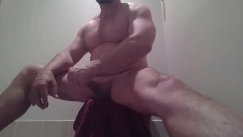 Snapshot of eurobullmuscle chatting on 04-17-26, 06:16 euro bull online show from 04-17-26, 06:16