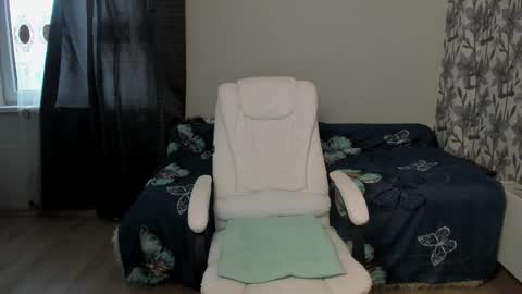 Eva online show from 09-28-25, 06:19