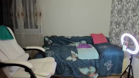 Eva online show from 11-13-25, 08:52