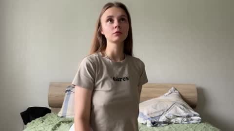 Eva Calvin online show from 10-01-25, 04:40