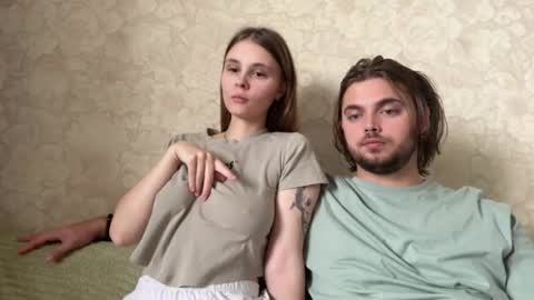 Eva Calvin online show from 11-19-25, 04:01