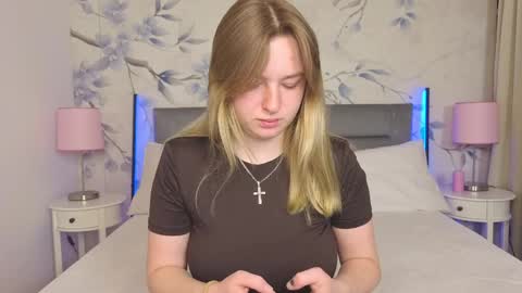 Eva online show from 04-09-26, 12:32