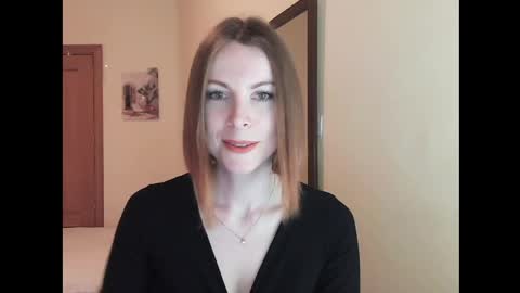 Snapshot of eva_cutesmile chatting on 03-31-26, 05:35 Eva online show from 03-31-26, 05:35