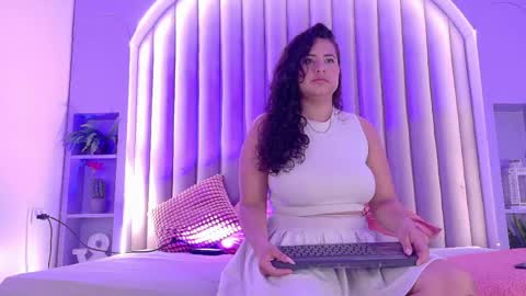 EVA DAEMON  online show from 05-29-26, 12:25