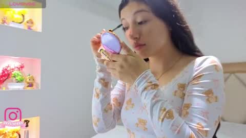 Eva online show from 04-22-26, 10:06