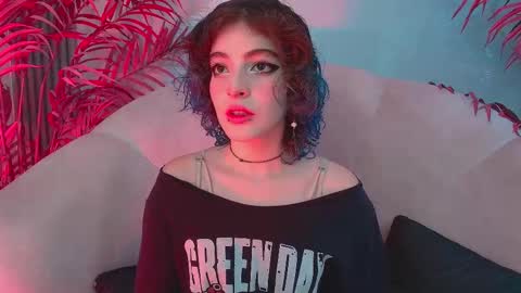 E V A online show from 11-06-25, 08:21