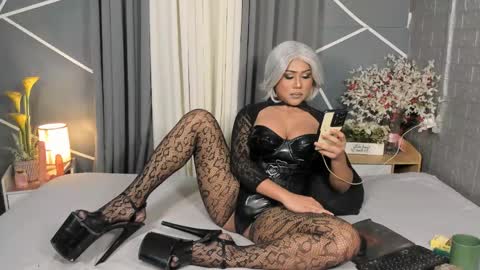 Eva online show from 04-28-26, 11:10