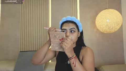 Eva online show from 04-21-26, 12:00