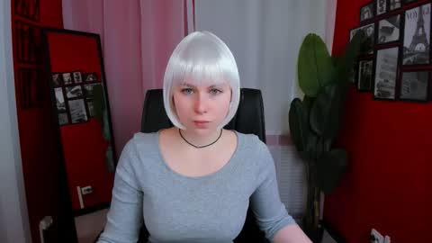 Eva online show from 09-24-25, 10:18