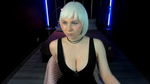Snapshot of eva_lawrence chatting on 05-31-26, 06:09 Eva online show from 05-31-26, 06:09