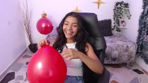 Snapshot of eva_maddox chatting on 12-16-25, 04:39 Eva online show from 12-16-25, 04:39