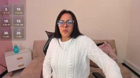 Snapshot of eva_mermaid chatting on 10-24-25, 02:35 Eva online show from 10-24-25, 02:35