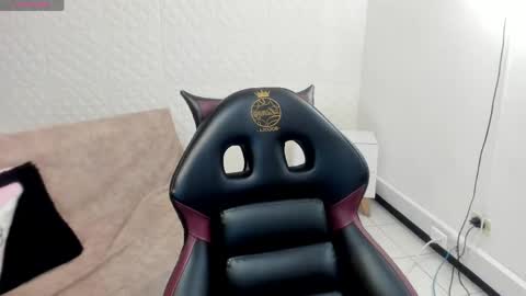 Eva  online show from 03-17-26, 02:31