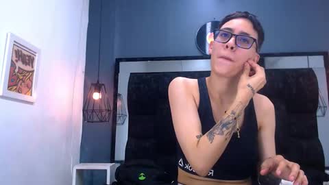 Eva cute online show from 11-19-25, 04:51