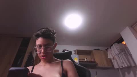 Eva cute online show from 03-24-26, 12:48