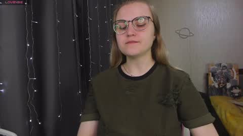 Snapshot of eva_orchid chatting on 06-27-26, 11:37 Eva online show from 06-27-26, 11:37