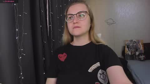 Snapshot of eva_orchid chatting on 07-23-26, 02:48 Eva online show from 07-23-26, 02:48