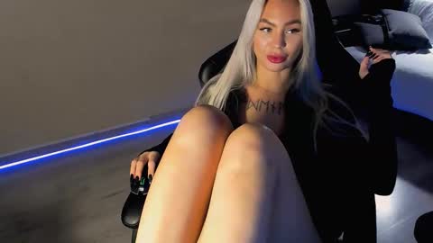 Snapshot of eva_re chatting on 11-04-25, 10:14 Eva online show from 11-04-25, 10:14