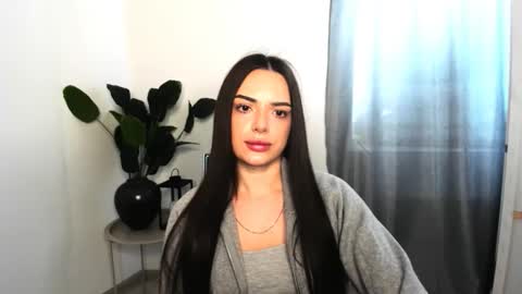 Snapshot of eva_rossee_ chatting on 03-03-26, 12:22 Eva online show from 03-03-26, 12:22