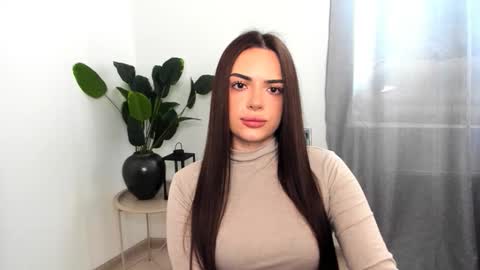 Snapshot of eva_rossee_ chatting on 03-16-26, 02:54 Eva online show from 03-16-26, 02:54