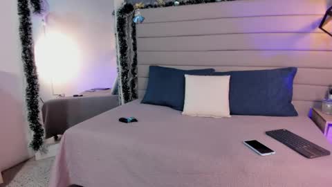 Snapshot of eva_rossi_ chatting on 01-09-26, 11:35 eva_rossi_ online show from 01-09-26, 11:35