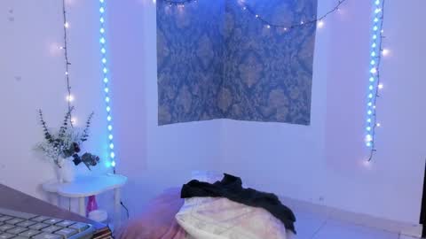 Eva  online show from 03-29-26, 09:31