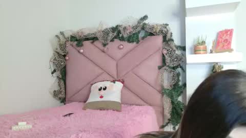 Eva Sin online show from 12-14-25, 11:20