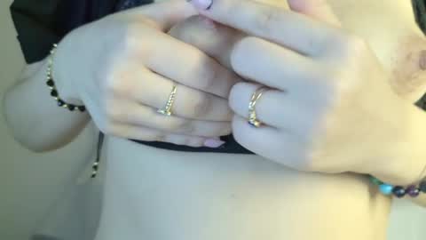 Snapshot of eva_sin18 chatting on 05-15-26, 11:12 Eva Sin online show from 05-15-26, 11:12