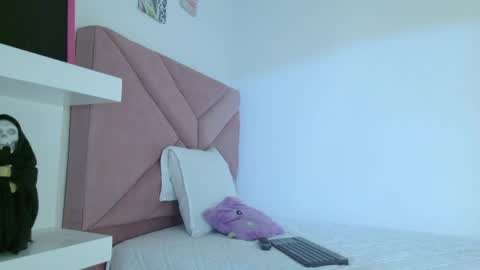 Snapshot of eva_sin18 chatting on 06-02-26, 11:29 Eva Sin online show from 06-02-26, 11:29