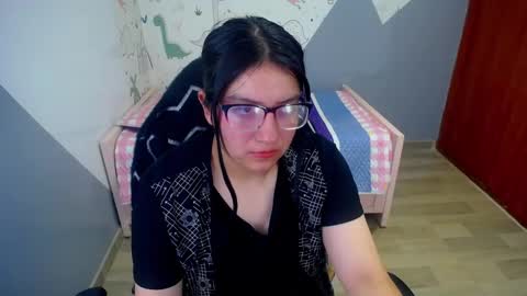 eva_smit_t online show from 12-14-25, 02:50