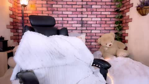 Eva online show from 03-13-26, 10:38