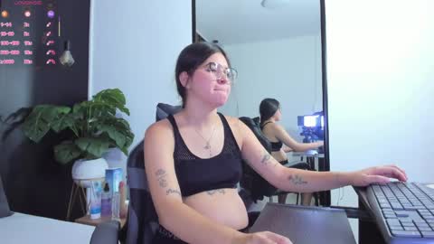 E V A  online show from 05-23-26, 12:53